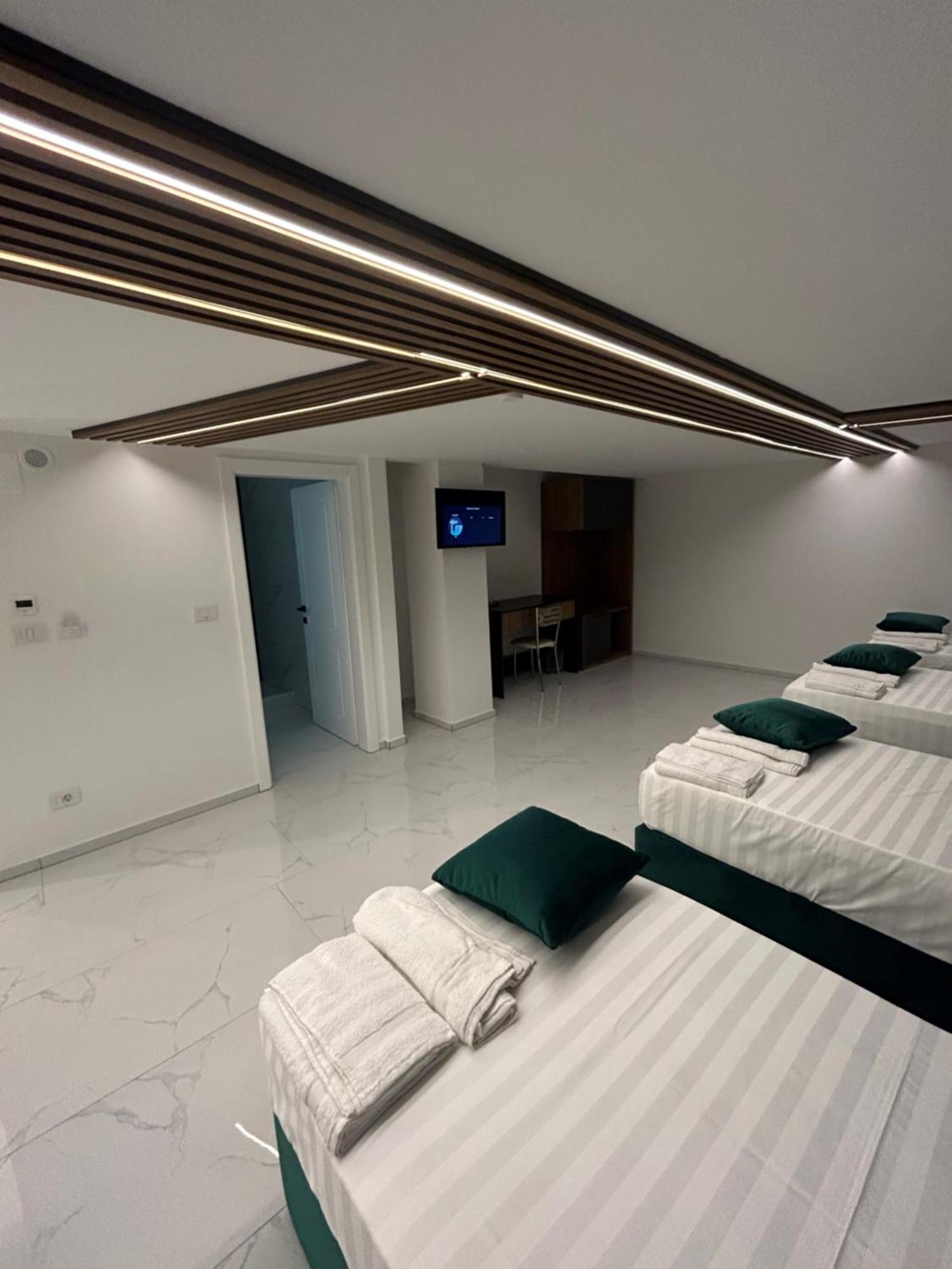 Comfort Hotel Στρούγκα Εξωτερικό φωτογραφία